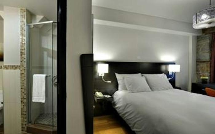 Le Petit Hotel Montreal