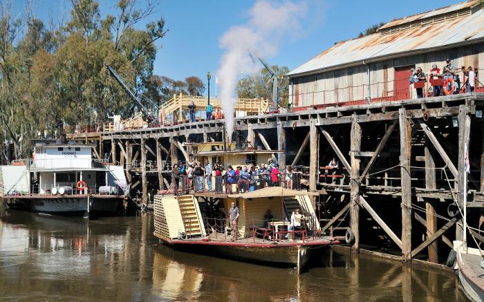 Bridges on Meninya Motel & Apartments