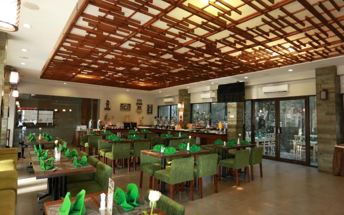 Loji Hotel