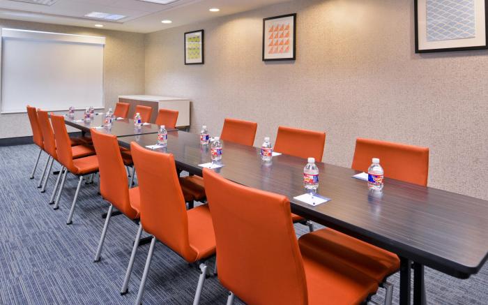 Holiday Inn Express & Suites Selma By IHG