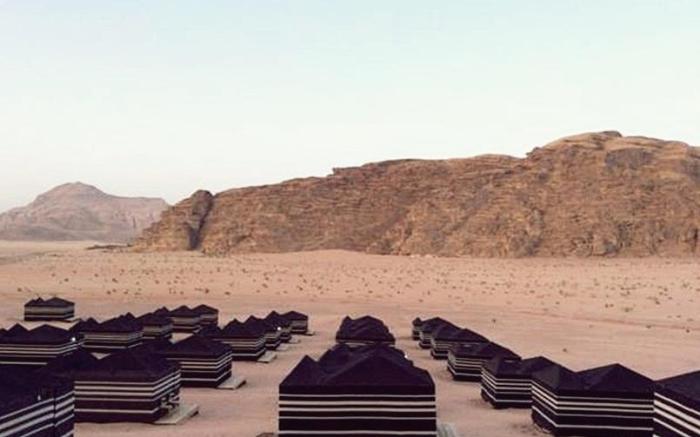Sun City Camp Hotel