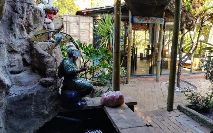Saltycrax Backpackers