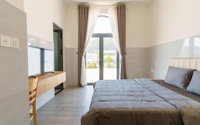 Serene Stay