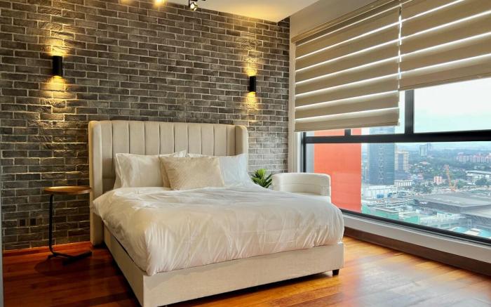 Duplex with Loft LuxuryHaven 70'TV @ V Summer Lv31