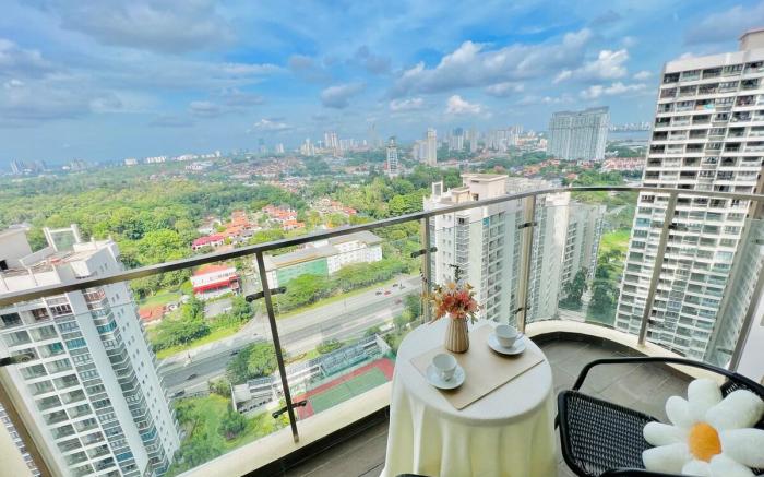 Baypoint Tranquil Haven @ Danga F21 2BR @6-10pax