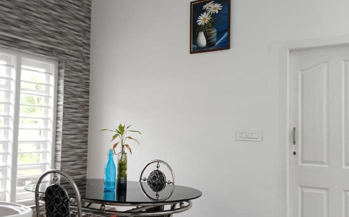 Whitefort Rohini Homestay