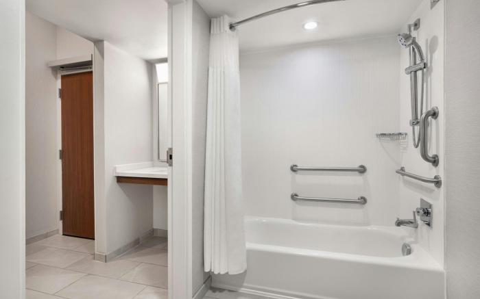 Courtyard by Marriott Mobile