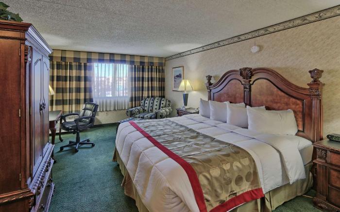Ramada by Wyndham Albuquerque Midtown