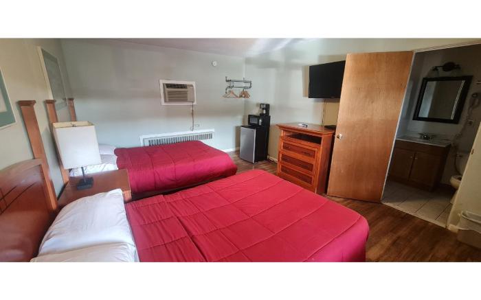 Werry's Cottages Motel & Pub by OYO East Stroudsburg Poconos