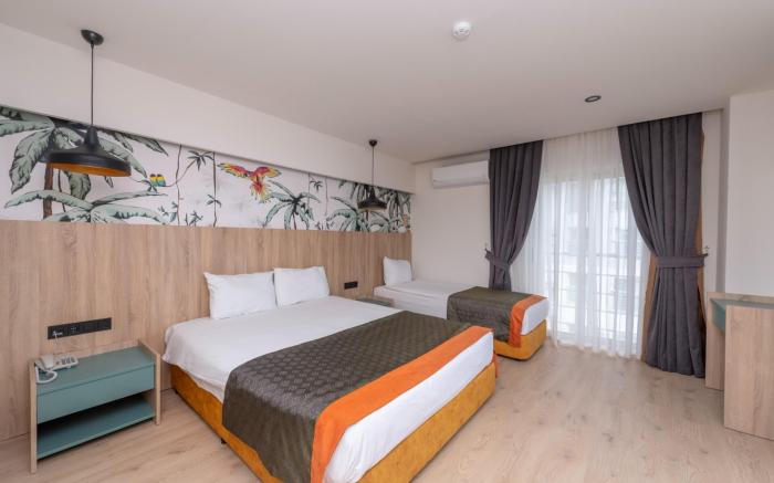 Lims Bonadea Beach Hotel