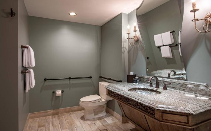 Grand Bohemian Lodge Asheville, Autograph Collection