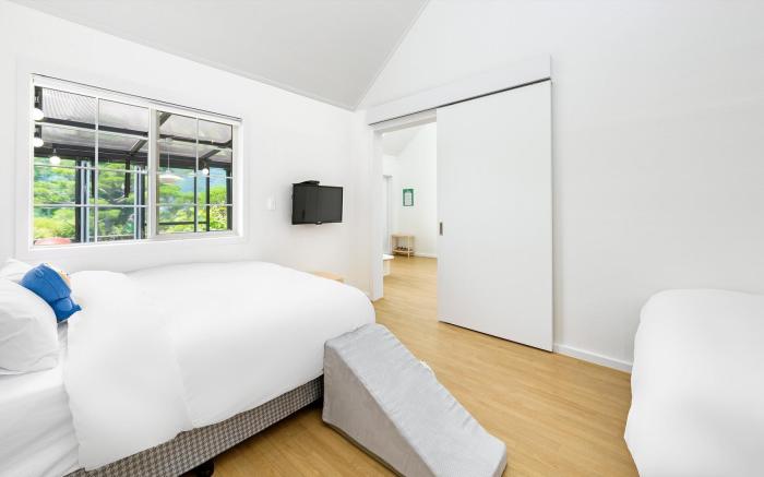 Gapyeong Dangdangi Pet Pension Green