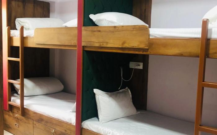EVEREST STAYS ROOMS AND DORMITORY