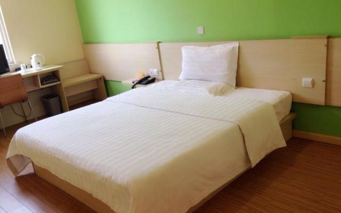 7 Days Inn Suzhou Park New District Huaihai Street