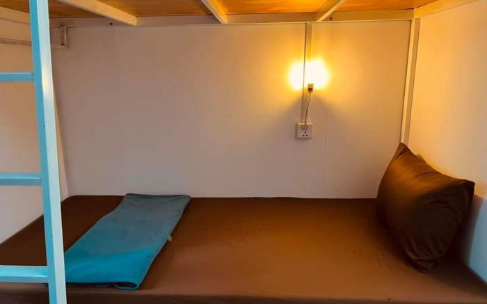 Koh Rong Beach Hostel and Bungalows