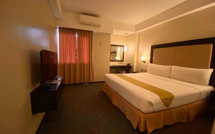 Mallberry Suites Business Hotel