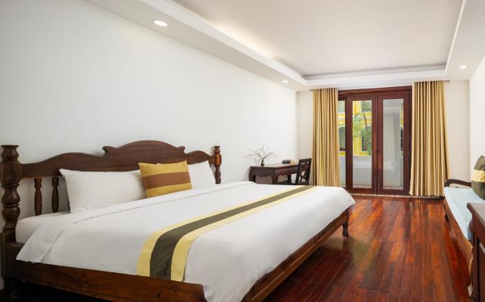 La Residence Watbo Hotel