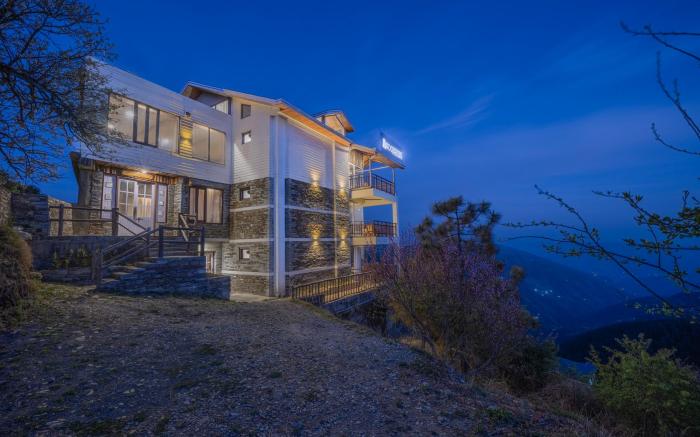 Hotel Wood Winds - A Best Valley View Hotel