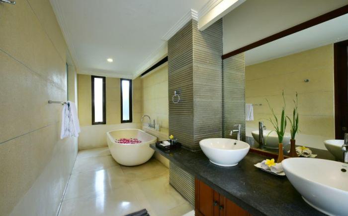 Free floating breakfast at private pool villa (3N)
