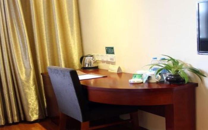 GreenTree Inn Jiangsu Suzhou Taiping High-Speed North Station Express Hotel