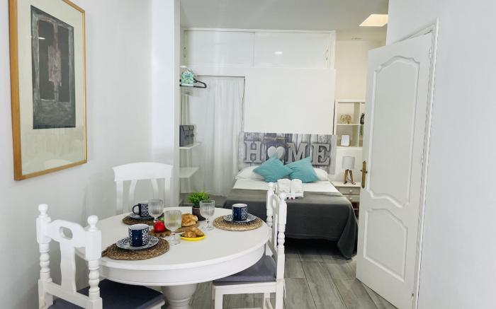 Estudio Playazo Jimena by At Home Costa del Sol