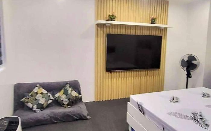 CarlMarie Spacious Condo Unit