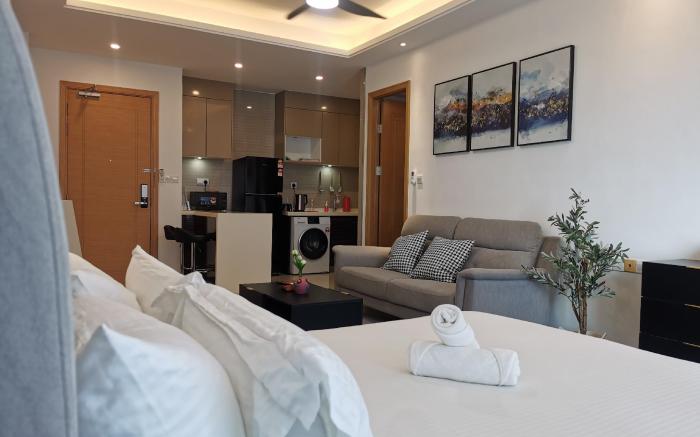 Cozy Nest Studio Unit at R&F Princess by ANJU