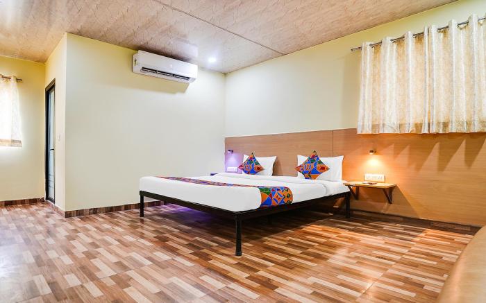 FabExpress Reena Residency