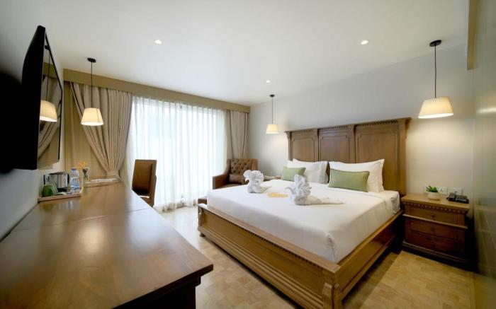 Jade Suites - Luxury Boutique Hotel