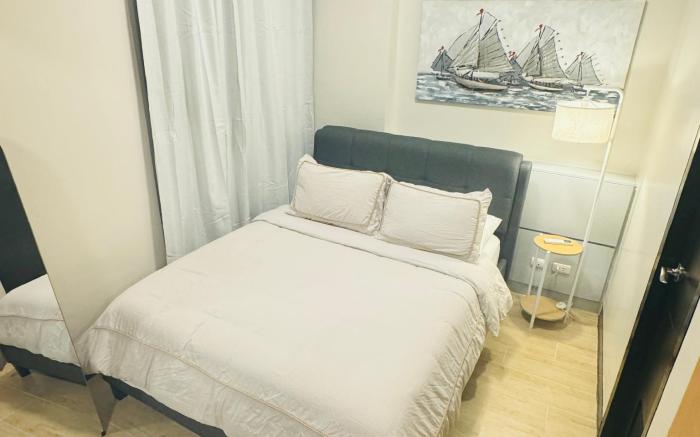 Condo/ Free Airport Pick up/ Beach & Pool Access 