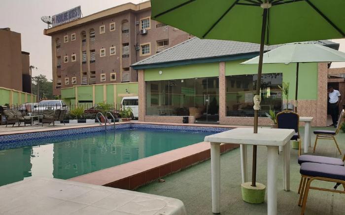 Park Lane Hotel, Ajao Estate