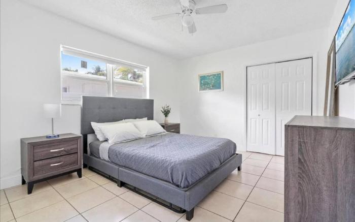 Lakefront 3 Bdrm ~ F. Lauderdale Vacation & Casino