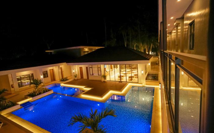 Cocotree Resort