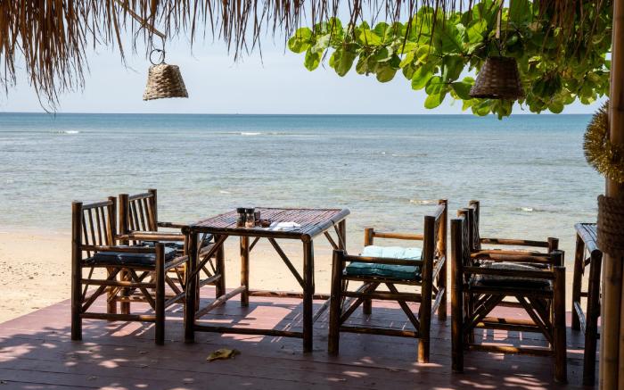 Isara Lanta Beach Resort