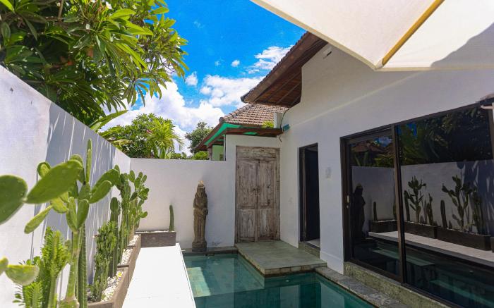 Charming Villa Sunflower with private pool -Canggu