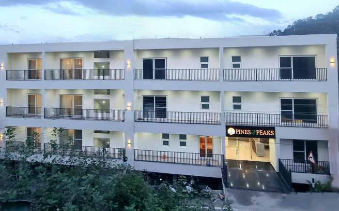 Hotel Pines and Peaks Dalhousie 