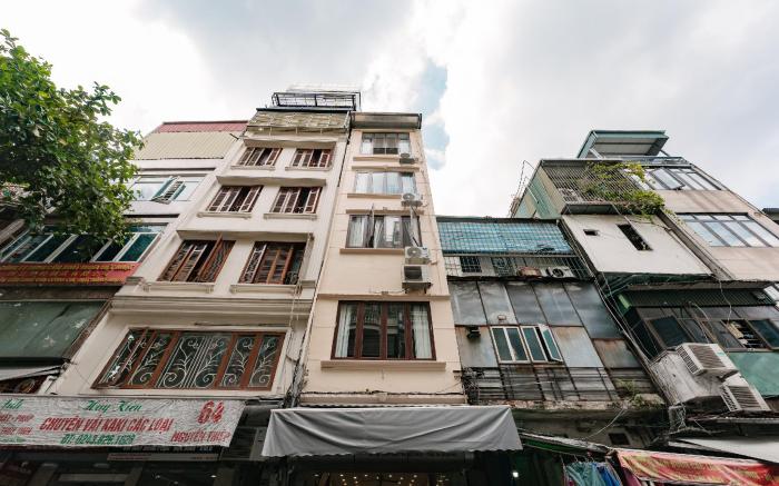 Tamundi Homestay Train Street View - Dong Xuan Market