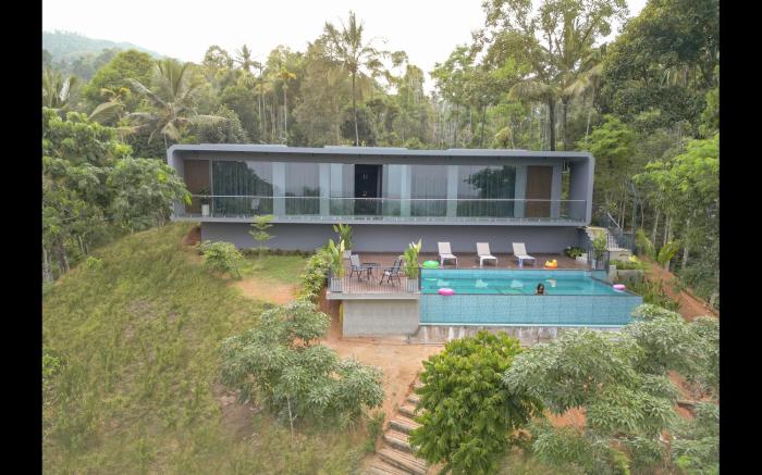 Brookland Estate by FairSpace360-Luxury Pool Villa with Waterfall