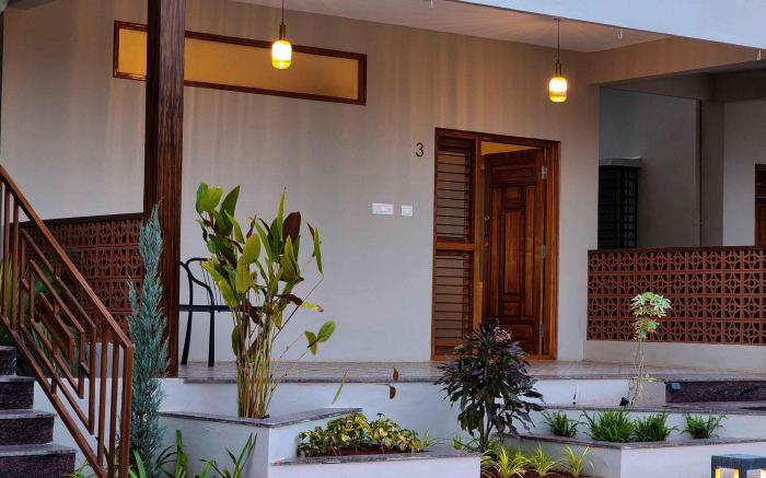 Poojari's Nirantara - Kabini