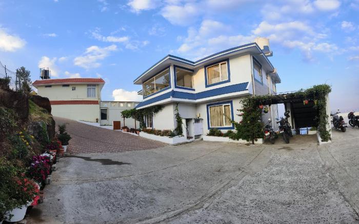Paradise Peak Cottage