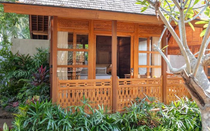 Unagi Wooden Villas by Emana 