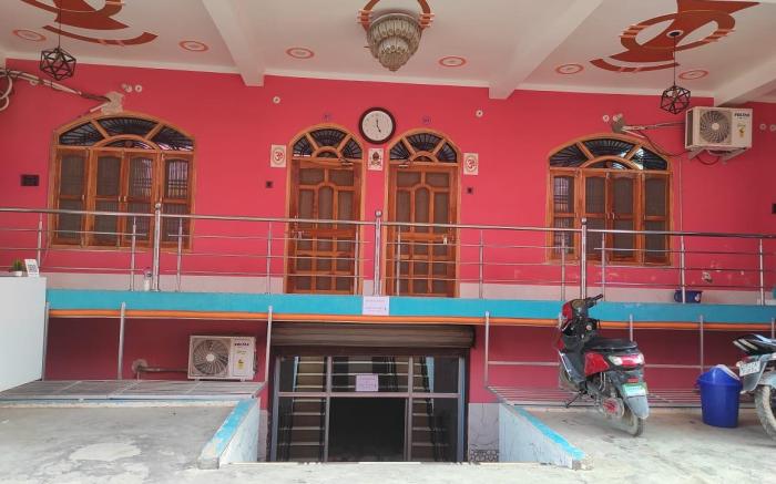 Hotel Sahu Rooms Ayodhya