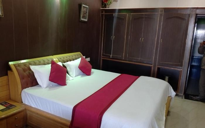 Hotel Crystal Palace Dhanaulti
