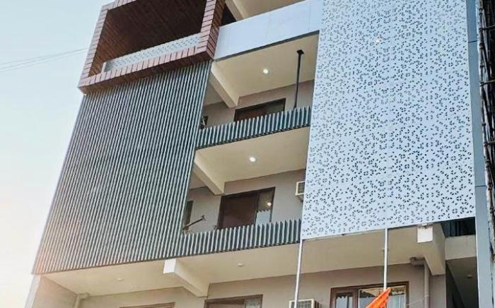 Oh My Place Noida - 143