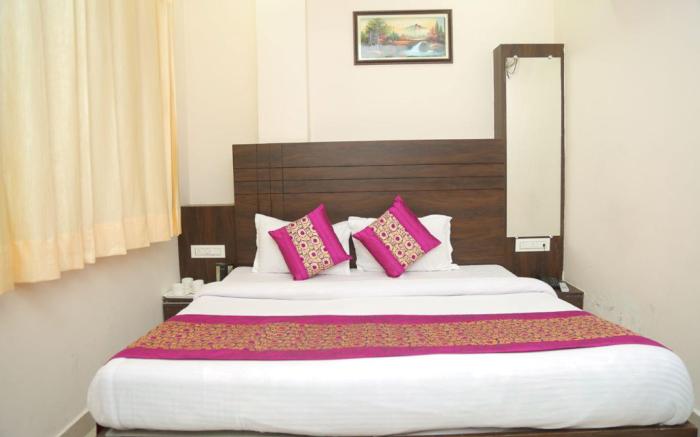 HOTEL GOLDEN DREAMS