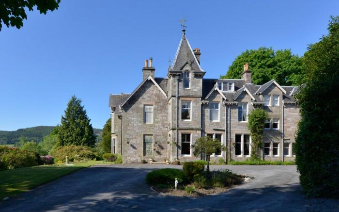 Wellwood Manor