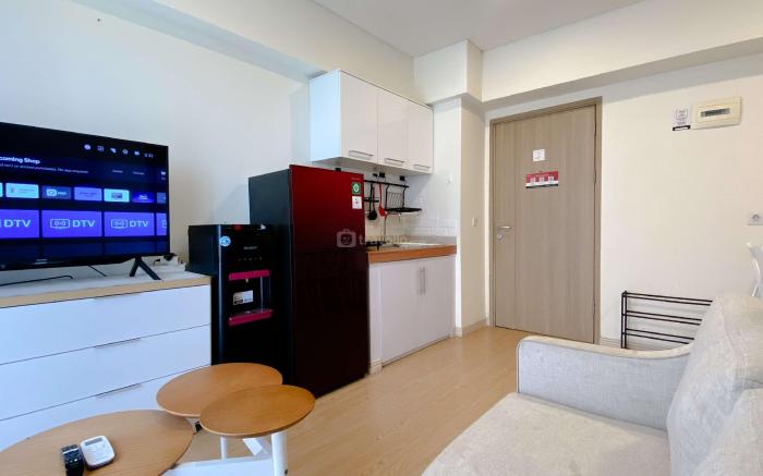 CleanHomey 2BR at Meikarta Apartment By Travelio