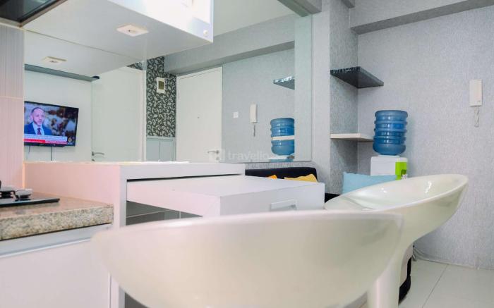 ComfyStrategic 2BR at Bassura City By Travelio