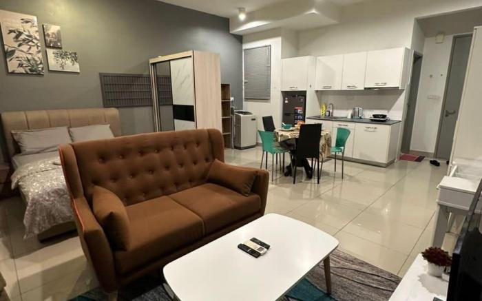 cozy cybersqaure with wifi 109