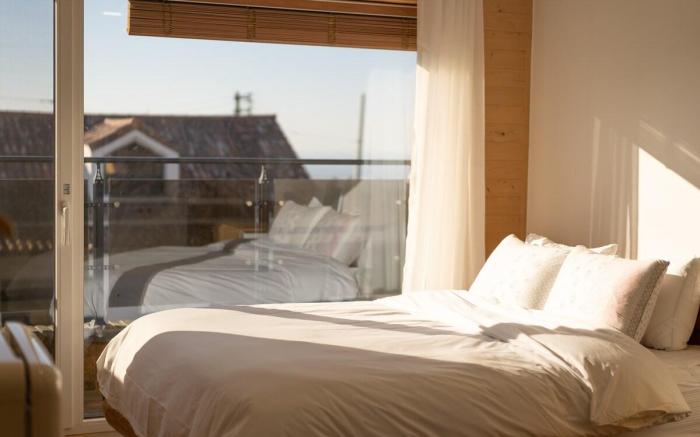 A#2 Terrace with Sea View, Beautiful Sunset in the West, Emotional Accommodation